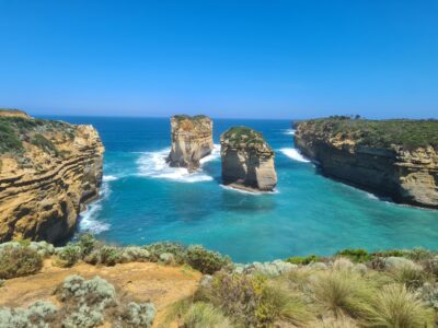 Limestone sea stacks and turquoise water along the Great Ocean Road
